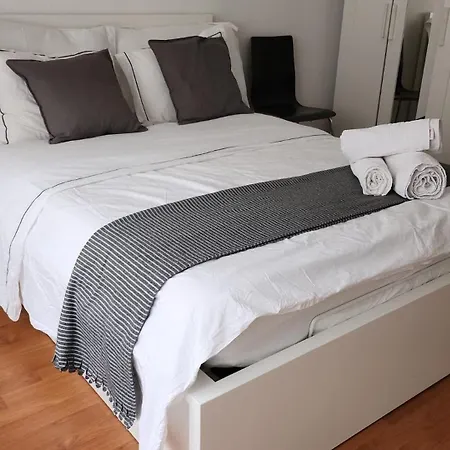 Apartment 2 Minutes- 200m De La Gare De