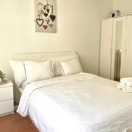 2 Minutes- 200m De La Gare De