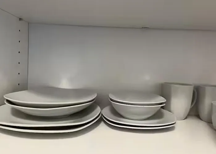 2 Minutes- 200m De La Gare De Апартаменти